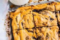 Marbled Pumpkin Cheesecake Brownies