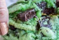 THIN MINT COOKIES: A HISTORY OF AMERICA’S FAVORITE FUNDRAISER