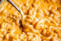 Irresistible Slow Cooker Mac and Cheese