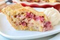 Velvety Rhubarb Custard Bliss
