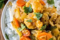Effortless 6-Ingredient One-Pot Vegetable Curry