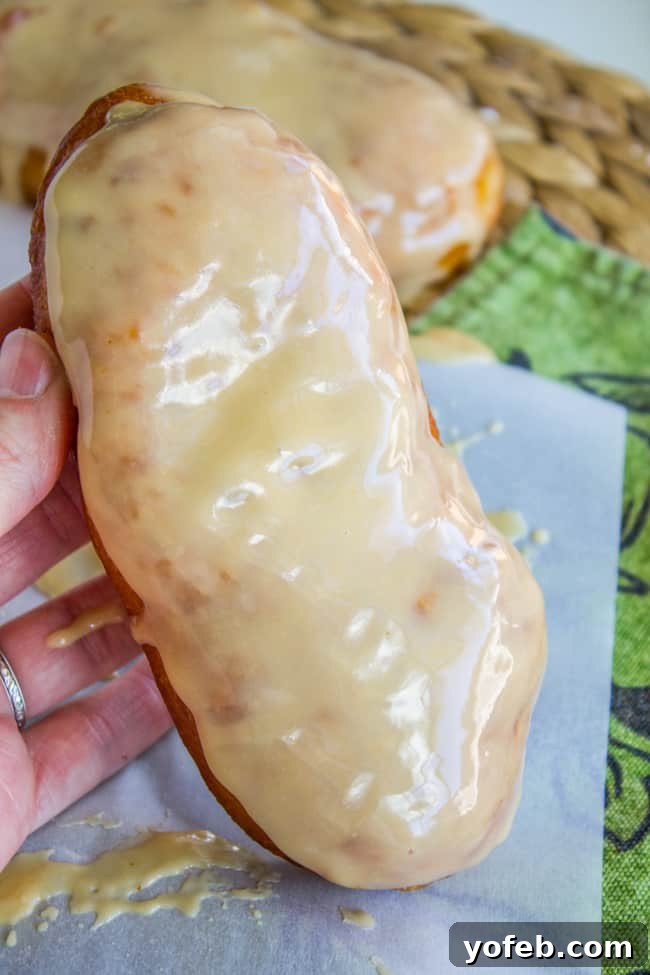 Perfect 4 Ingredient Apple Cider Doughnuts 2 4 Ingredient Apple Cider Doughnuts from The Food Charlatan