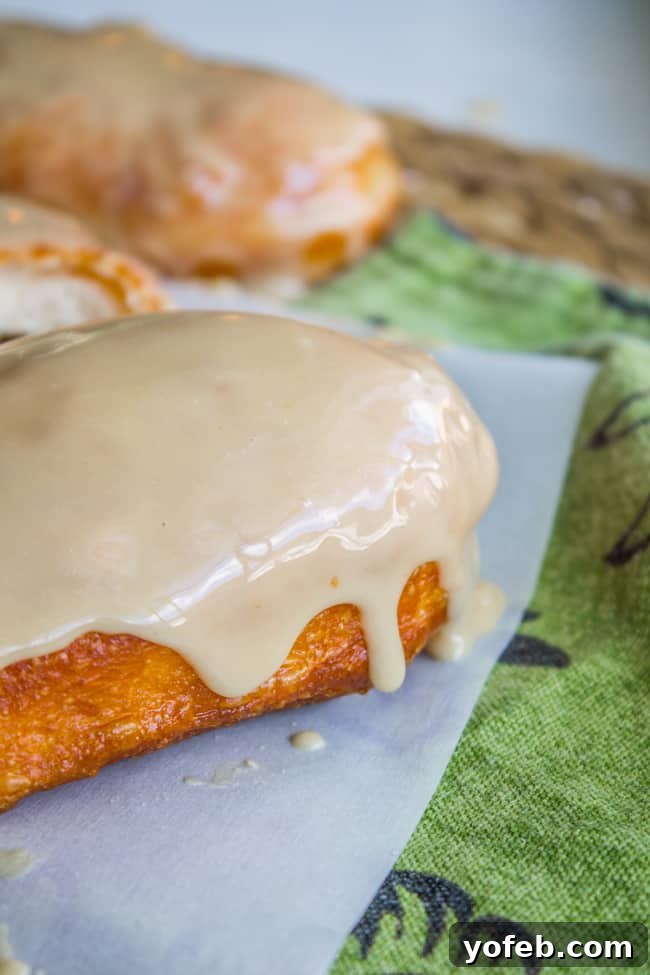 Perfect 4 Ingredient Apple Cider Doughnuts 3 4 Ingredient Apple Cider Doughnuts from The Food Charlatan