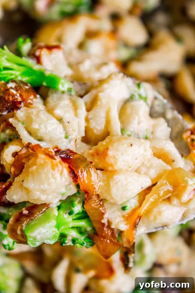 Sweet Caramelized Onion and Tender Broccoli Mac and Cheese 11 Mac and Cheese with Caramelized Onions and Broccoli from The Food Charlatan