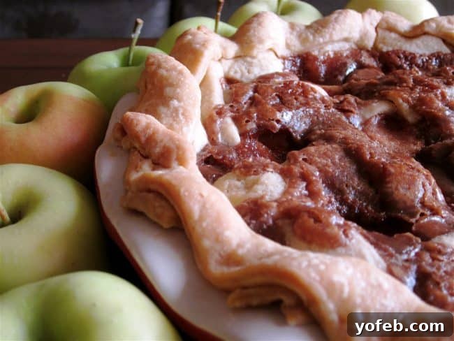 Grandma's Secret Apple Pie 23 Apple Pie from TheFoodCharlatan.com