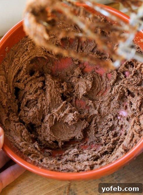 Preparing the cinnamon and cardamom filling